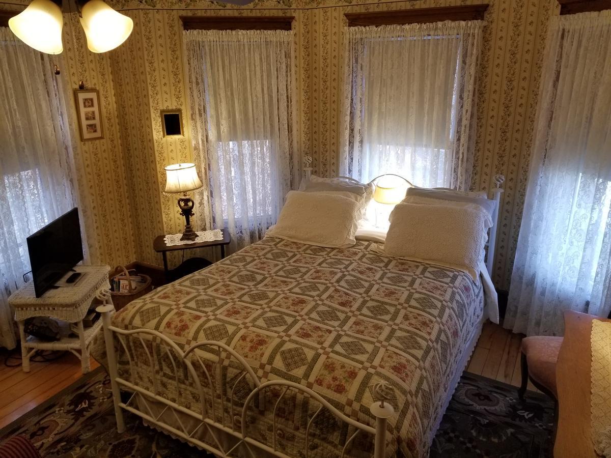 ברייסון סיטי Rose & Thistle Bed & Breakfast מראה חיצוני תמונה